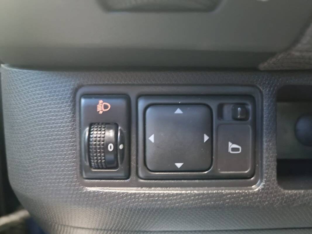 Nissan Micra 5p 1.5d Jive 65cv FL - Immagine 11