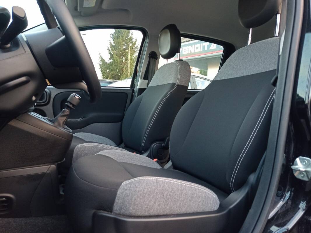 Fiat Panda 1.0 firefly hybrid s&s 70cv 5p.ti - Immagine 3