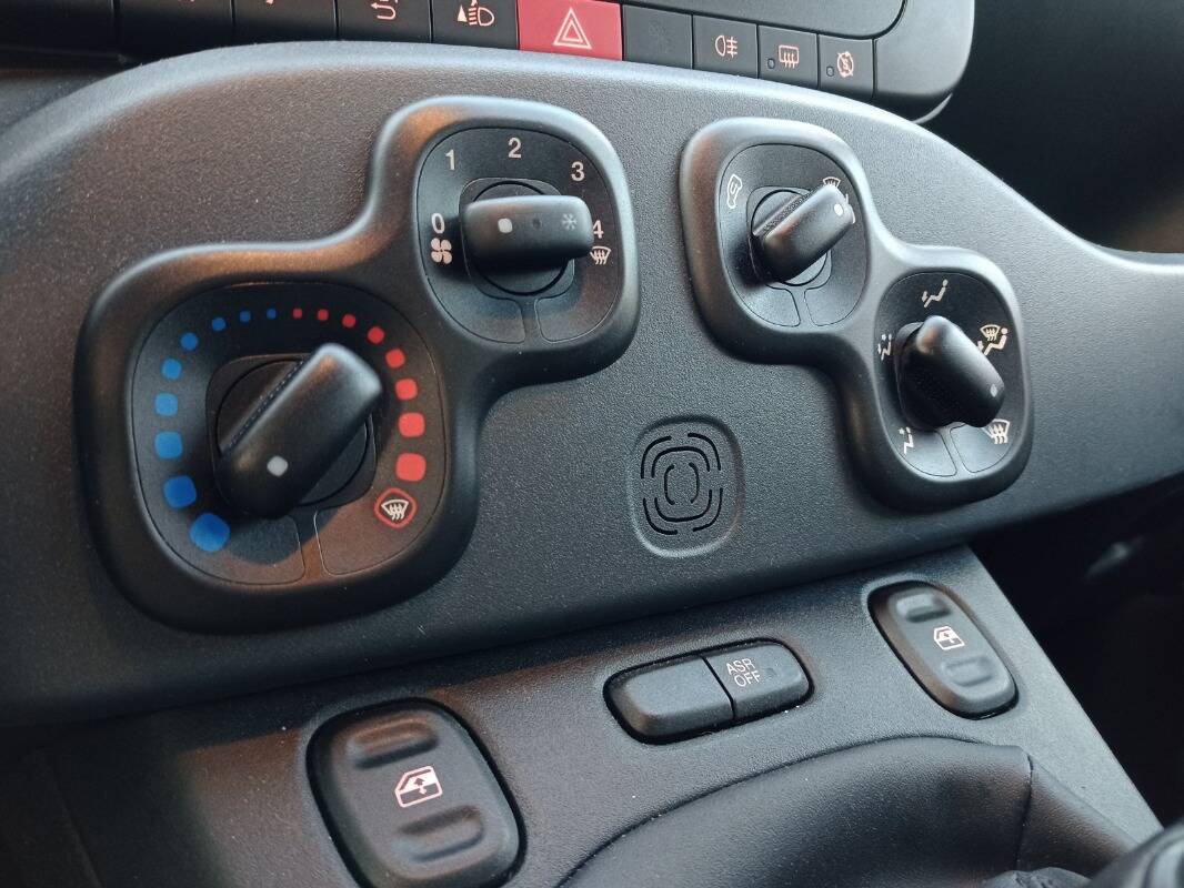Fiat Panda 1.0 firefly hybrid s&s 70cv 5p.ti - Immagine 7