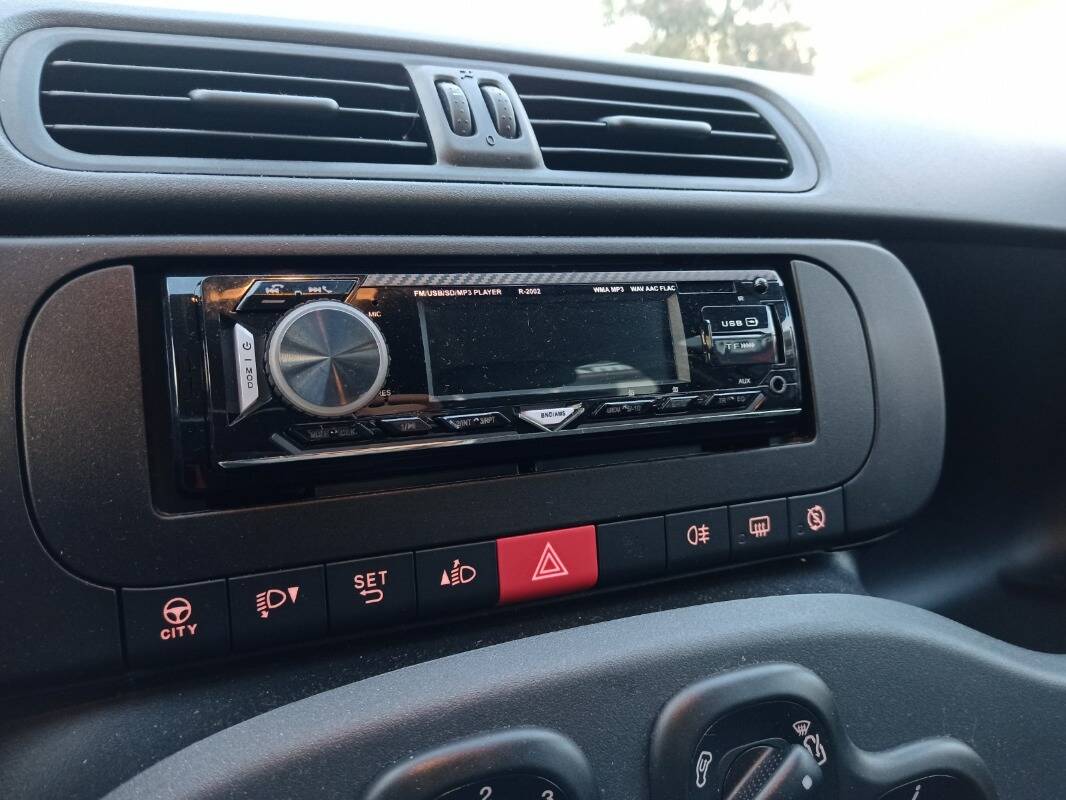 Fiat Panda 1.0 firefly hybrid s&s 70cv 5p.ti - Immagine 8