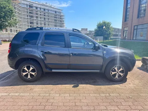 Dacia Duster 1.5 dci Laureate 4x2 s&s 110cv E6 - Immagine 4