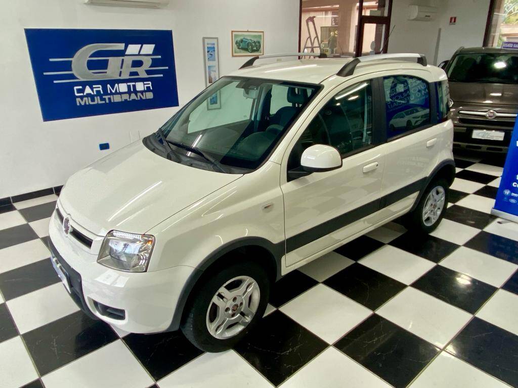 Fiat Panda 1.3 mjt 16v Climbing 4x4 75cv - Immagine 1