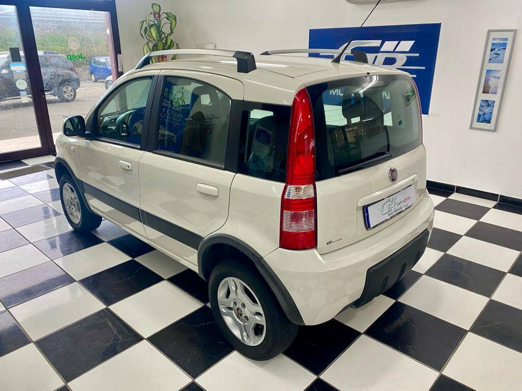 Fiat Panda 1.3 mjt 16v Climbing 4x4 75cv - Immagine 4