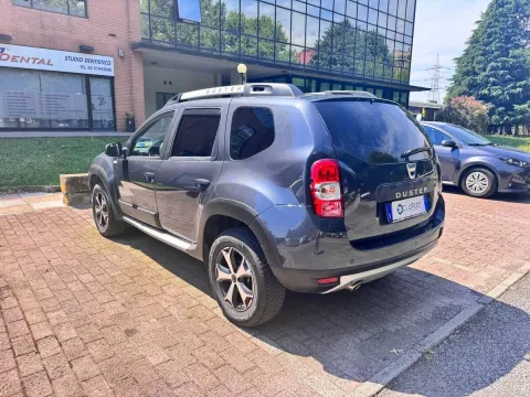 Dacia Duster 1.5 dci Laureate 4x2 s&s 110cv E6 - Immagine 7