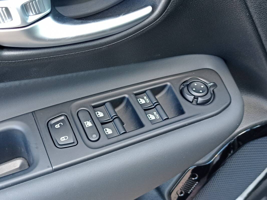 Jeep Renegade 1.0 t3 Night Eagle 2wd - Immagine 12
