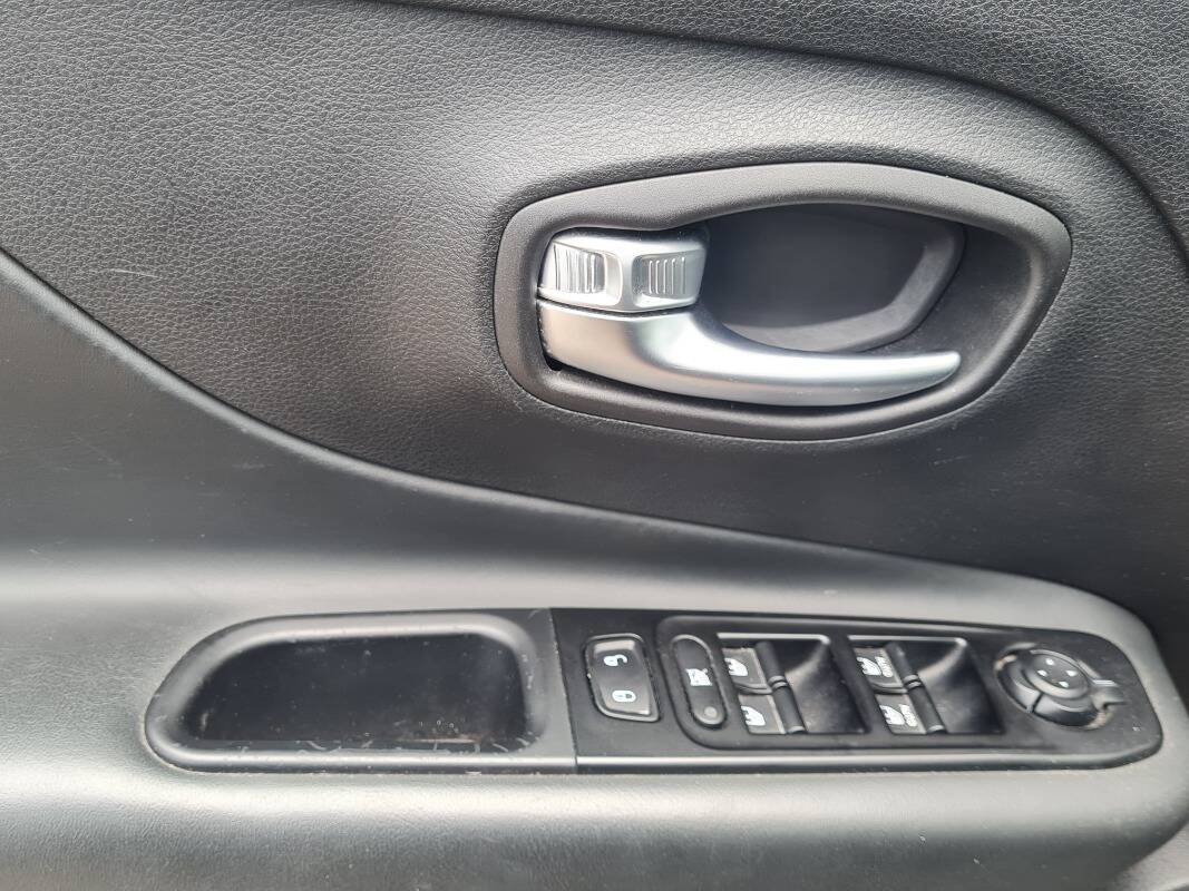 Jeep Renegade 1.6 mjt Limited 2wd 120cv - Immagine 13