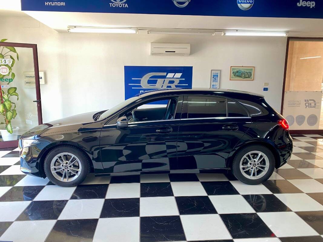 Mercedes A 200 d Business auto - Immagine 4