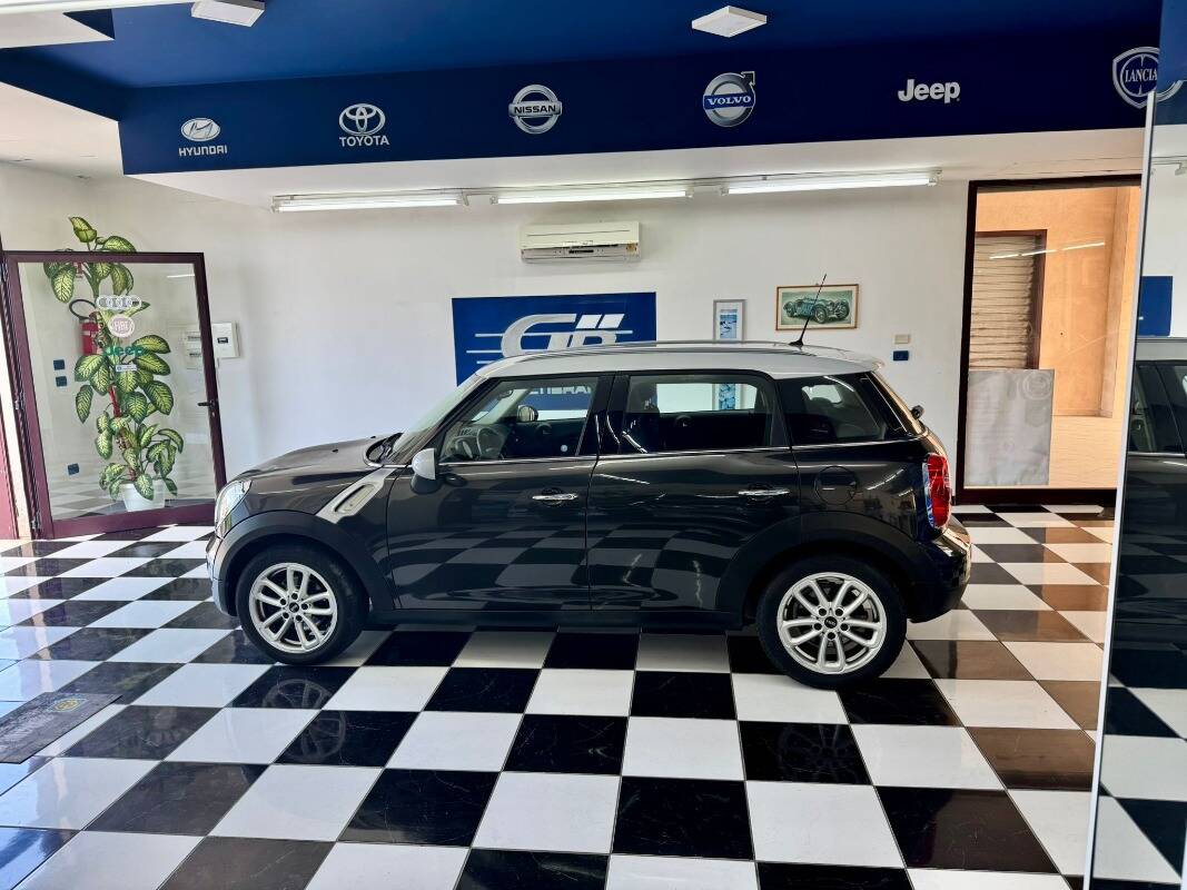 Mini Mini Countryman 2.0 Cooper D auto E6 - Immagine 3
