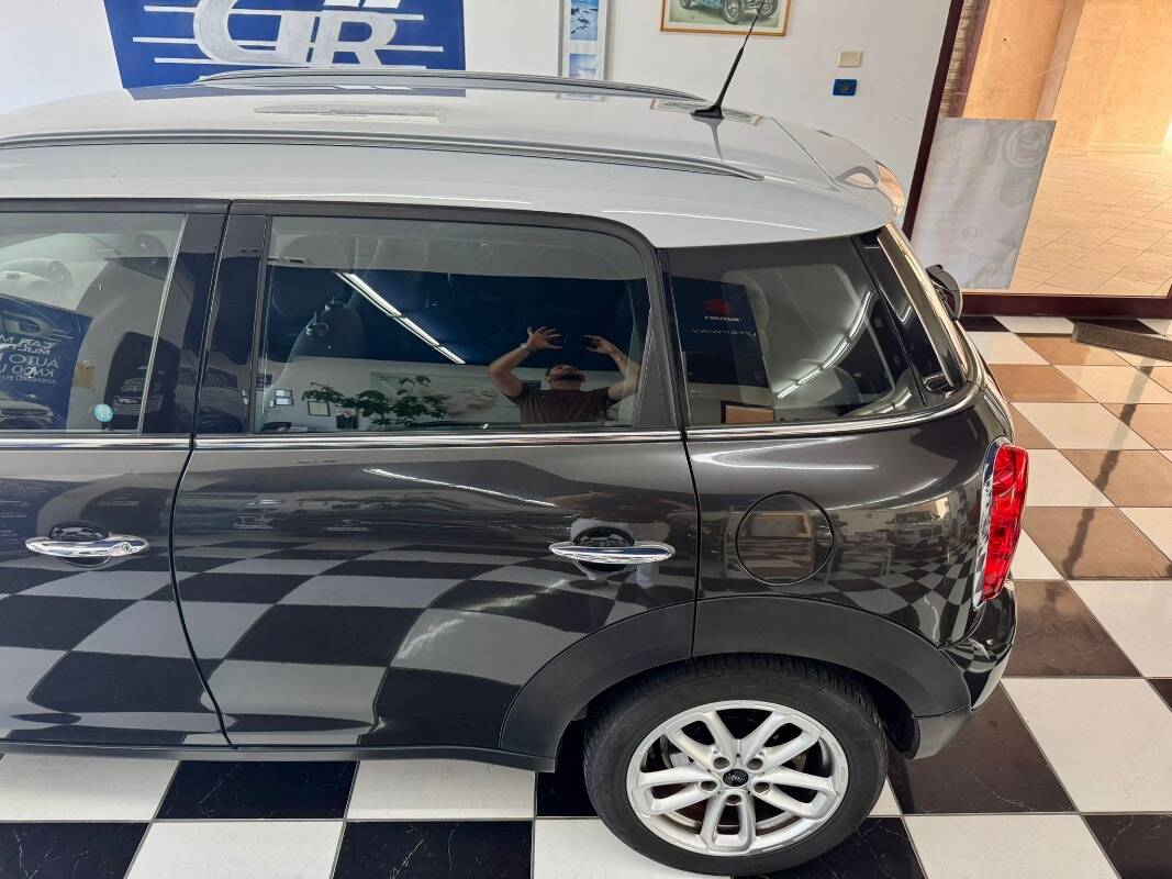 Mini Mini Countryman 2.0 Cooper D auto E6 - Immagine 11