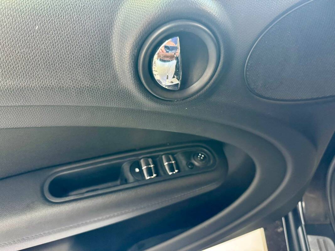 Mini Mini Countryman 2.0 Cooper D auto E6 - Immagine 17