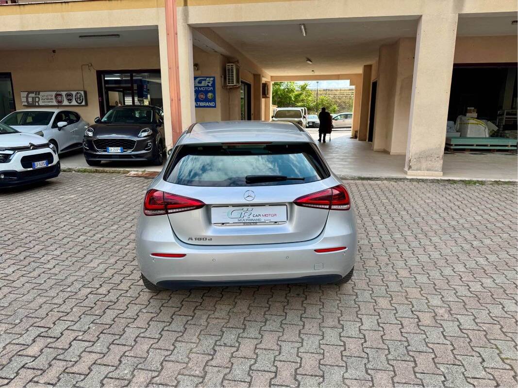 Mercedes A 180 d Business auto - Immagine 5