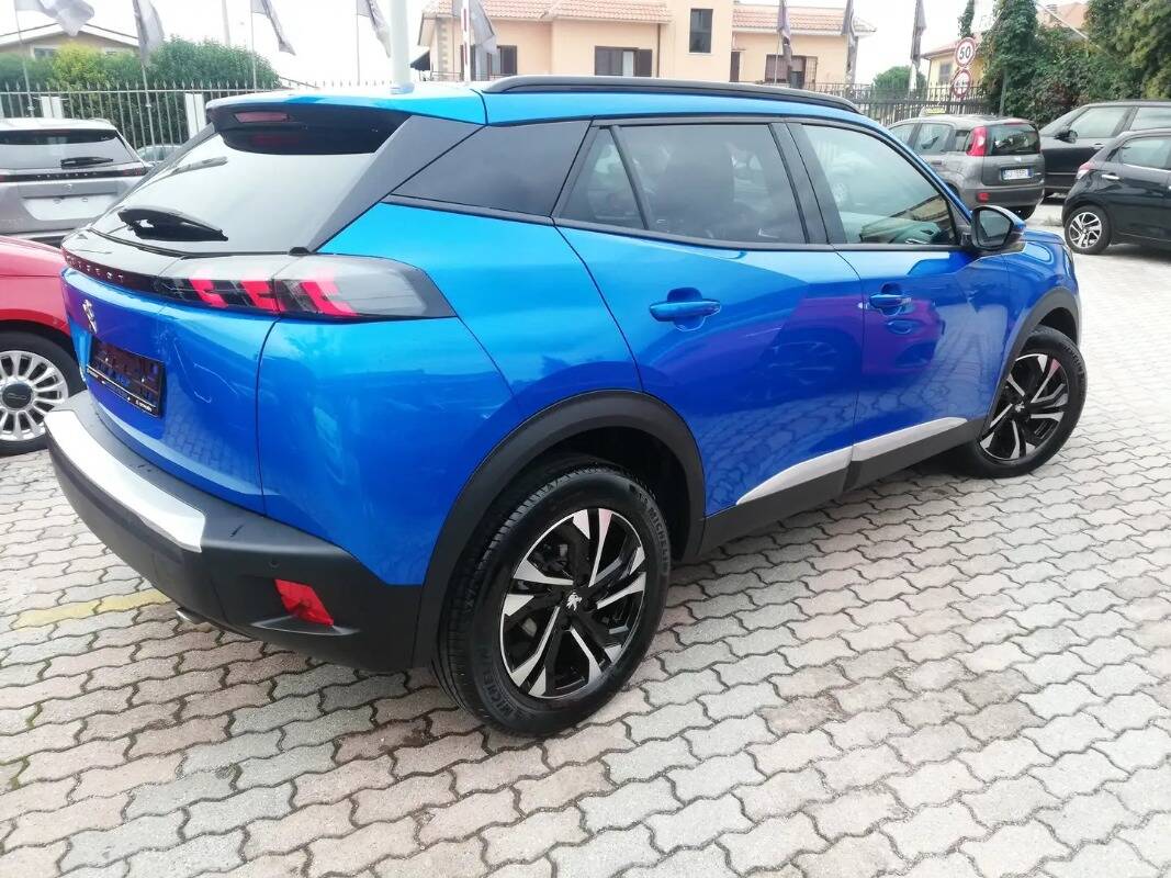 Peugeot 2008 1.5 bluehdi Allure Pack s&s 130cv eat8 - Immagine 2