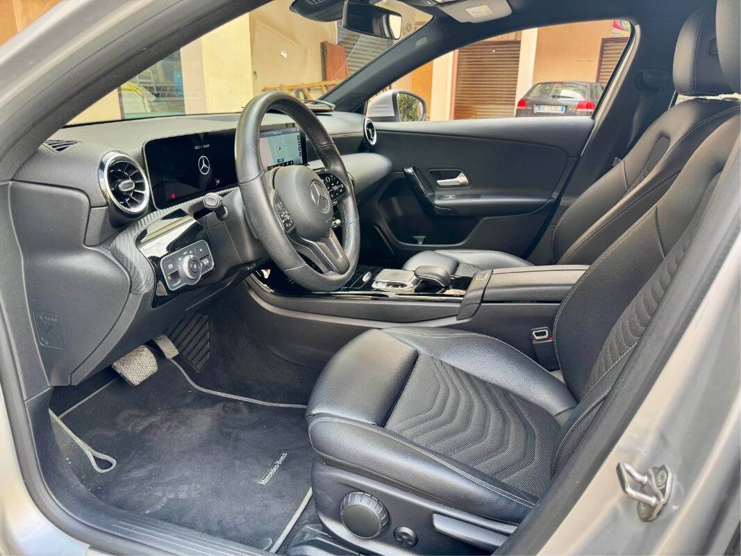 Mercedes A 180 d Business auto - Immagine 14