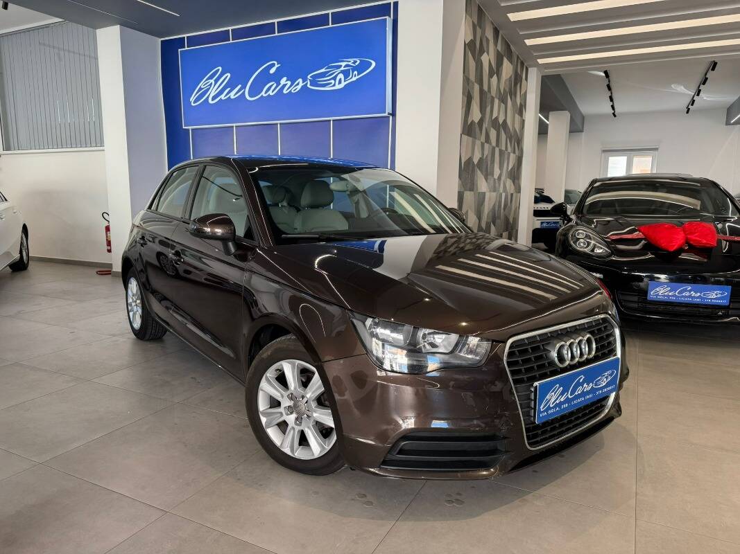 Audi A1 Sportback 1.6 tdi Attraction 90cv - Immagine 1