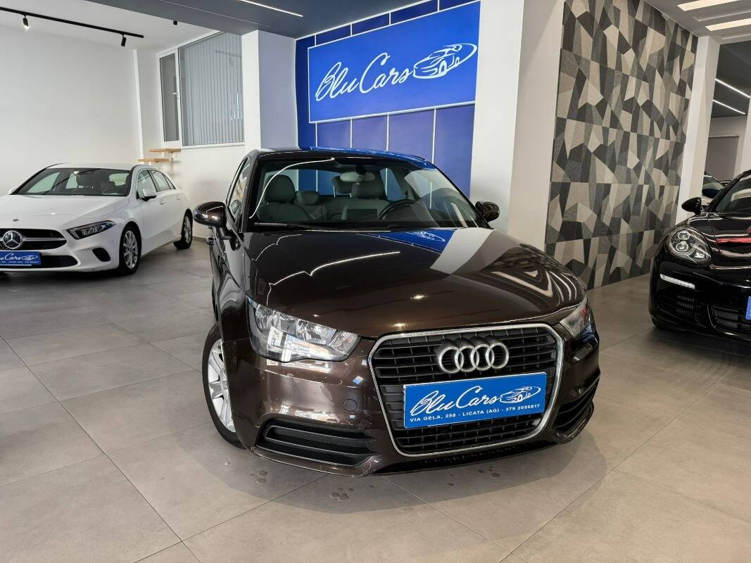 Audi A1 Sportback 1.6 tdi Attraction 90cv - Immagine 3