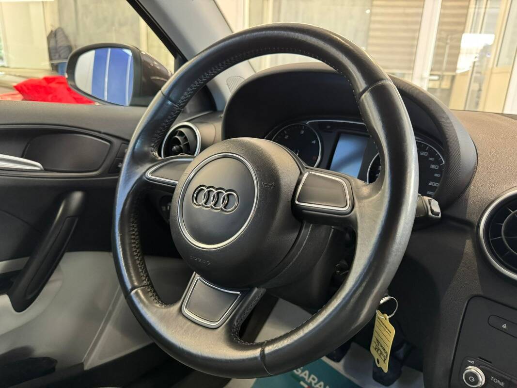 Audi A1 Sportback 1.6 tdi Attraction 90cv - Immagine 7