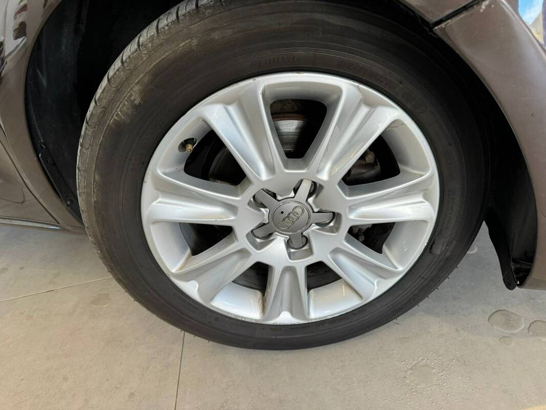 Audi A1 Sportback 1.6 tdi Attraction 90cv - Immagine 19