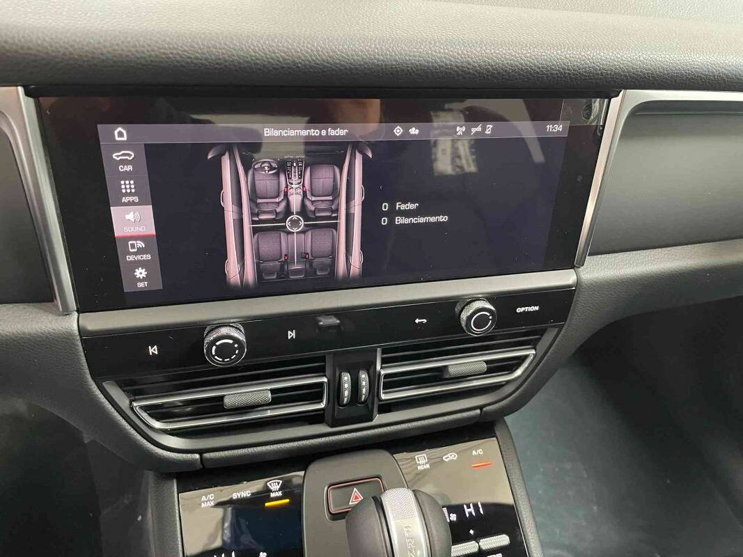 Porsche Macan 2.0 265cv pdk - Immagine 11