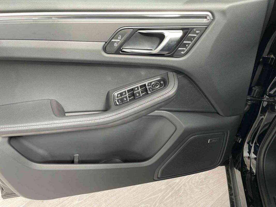 Porsche Macan 2.0 265cv pdk - Immagine 17