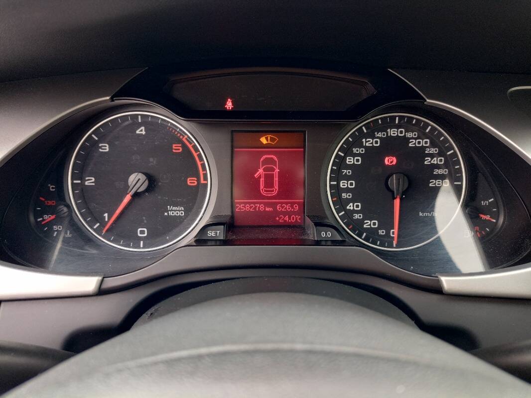 Audi A4 Avant 2.0 tdi Advanced fap - Immagine 14