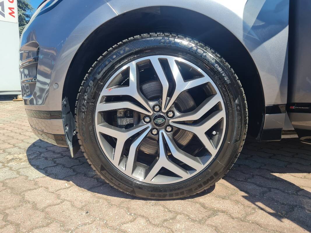 Land Rover Range Rover Evoque 2.0d i4 mhev R-Dynamic SE awd 180cv auto - Immagine 8