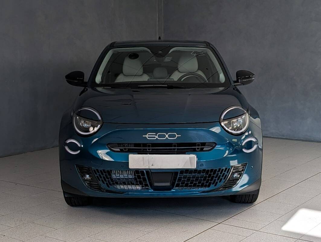 Fiat 600 1.2 hybrid La Prima 110cv auto - Immagine 5