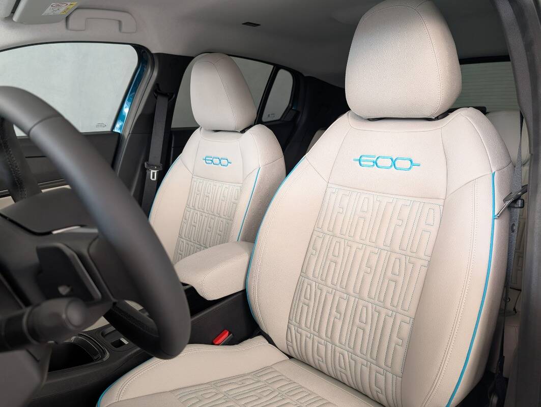 Fiat 600 1.2 hybrid La Prima 110cv auto - Immagine 9