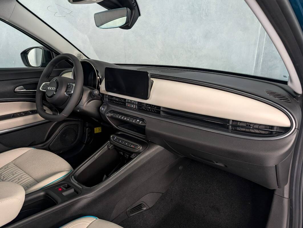 Fiat 600 1.2 hybrid La Prima 110cv auto - Immagine 14