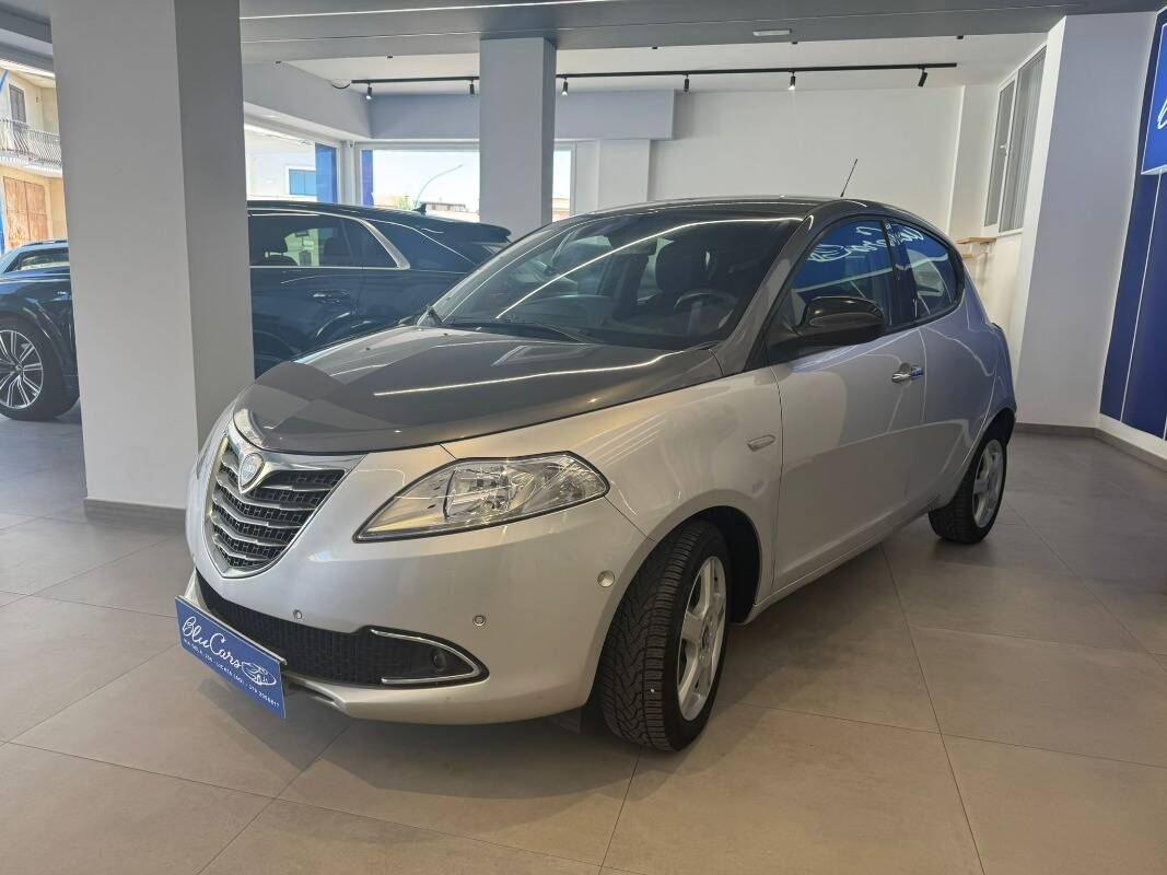 Lancia Ypsilon 1.3 mjt Gold s&s 95cv E5+ - Immagine 3