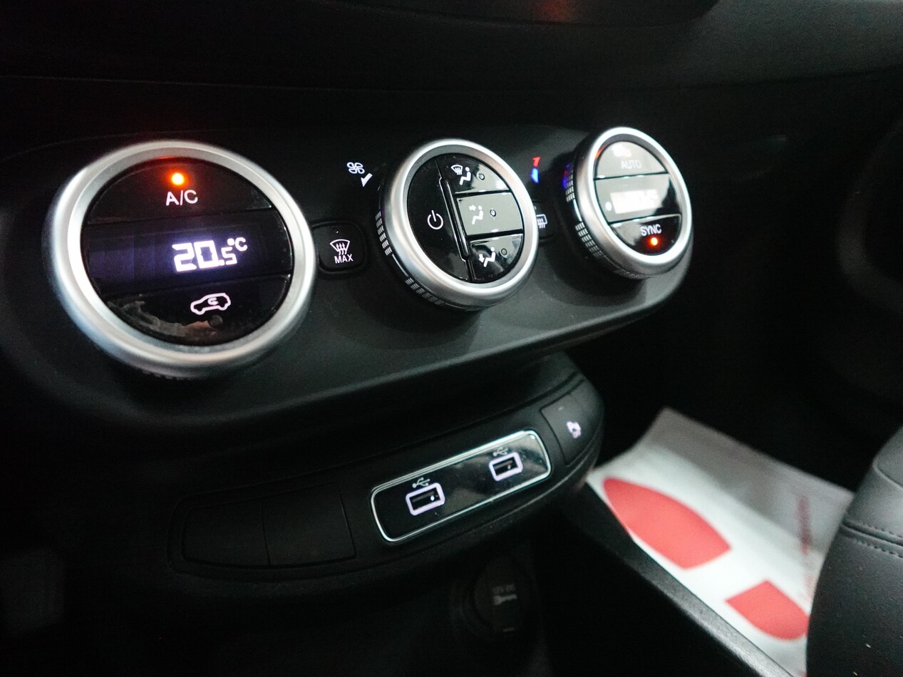 Fiat 500X 1.6 mjt Connect 130cv - Immagine 24