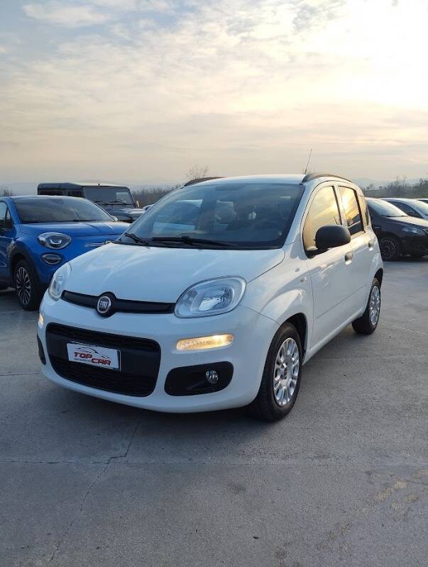 Fiat Panda 1.3 mjt 16v Easy s&s 80cv my19 - Immagine 2
