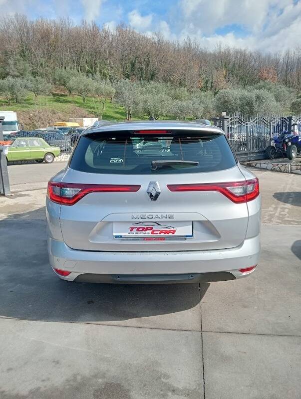 Renault Megane Sporter 1.5 dci energy Intens 110cv edc - Immagine 5