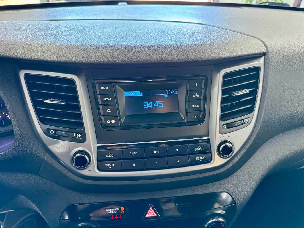 Hyundai Tucson 1.7 crdi Comfort 2wd 115cv - Immagine 19