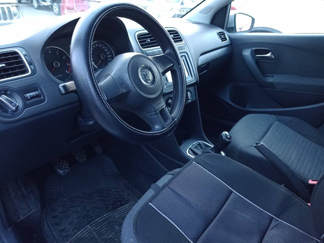 Volkswagen Polo 5p 1.2 Comfortline 70cv - Immagine 6