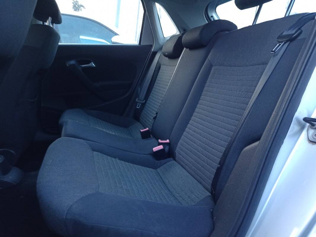 Volkswagen Polo 5p 1.2 Comfortline 70cv - Immagine 7