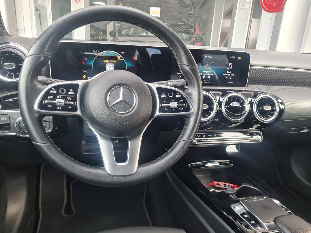 Mercedes A 220 Premium 4matic auto - Immagine 7