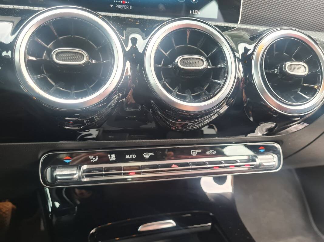 Mercedes A 220 Premium 4matic auto - Immagine 14