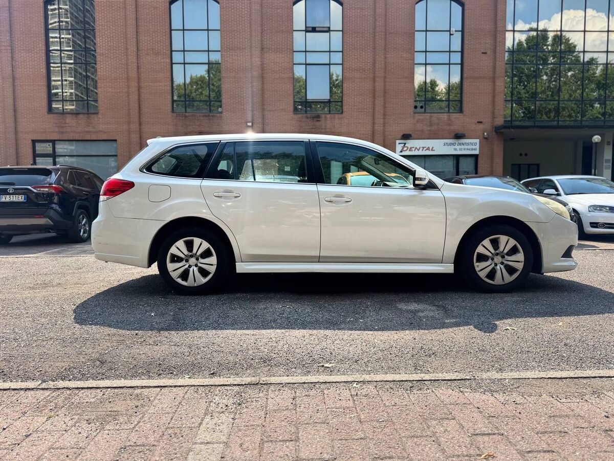 Subaru Legacy SW 2.0d Trend (va) 6mt - Immagine 4