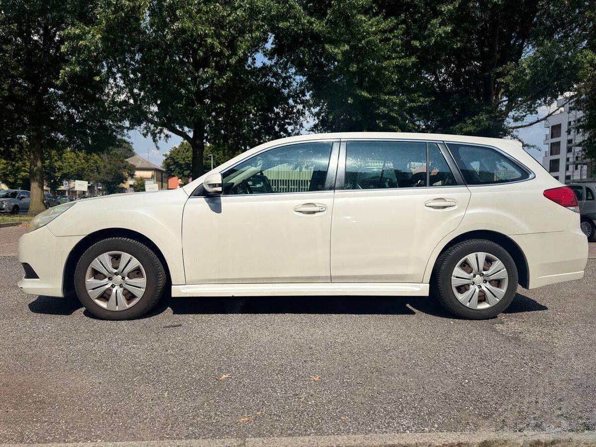 Subaru Legacy SW 2.0d Trend (va) 6mt - Immagine 8