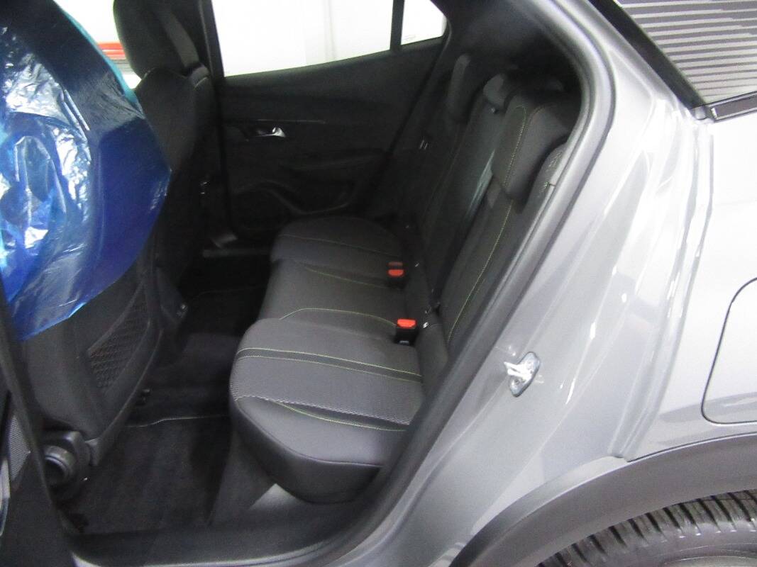 Peugeot 2008 1.2 puretech GT s&s 130cv eat8 - Immagine 7