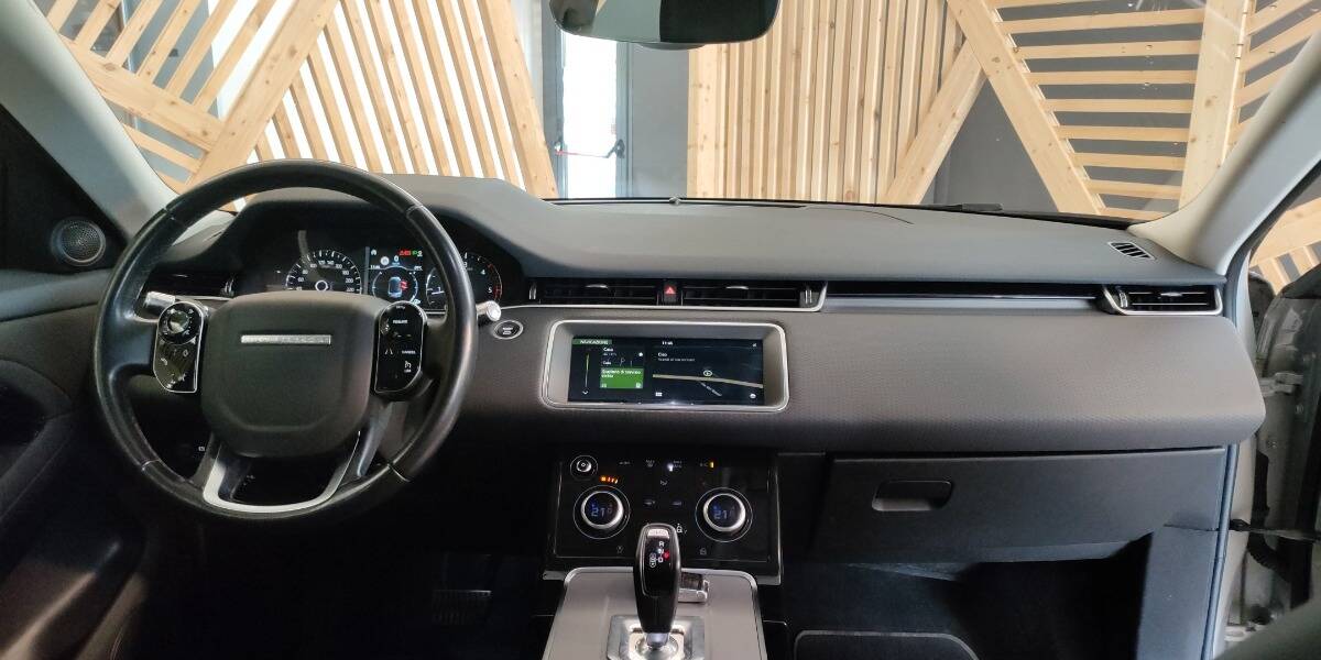 Land Rover Range Rover Evoque 2.0d i4 mhev SE awd 150cv auto - Immagine 17