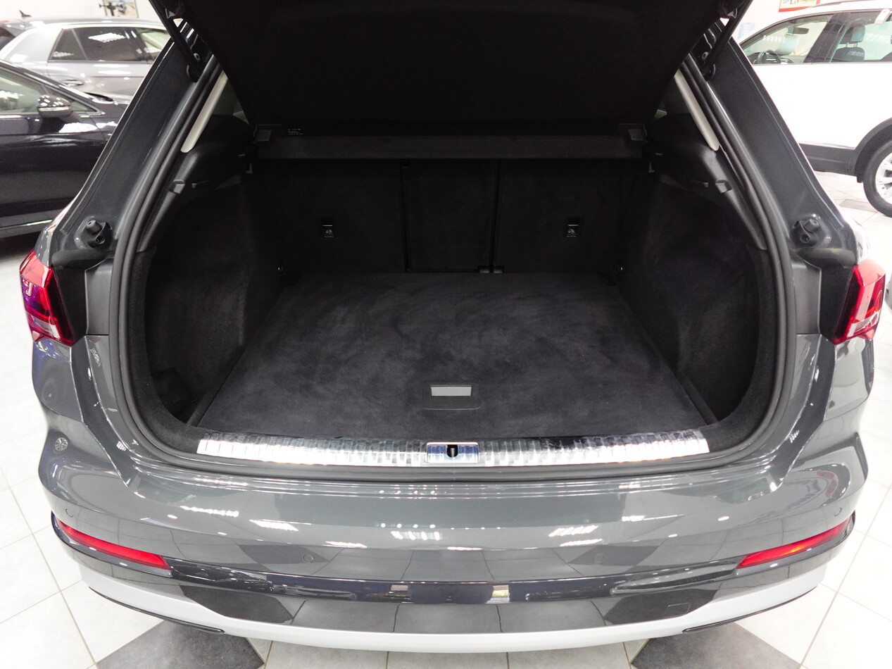 Audi Q3 40 2.0 tdi Business Advanced quattro 200cv s-tronic - Immagine 32