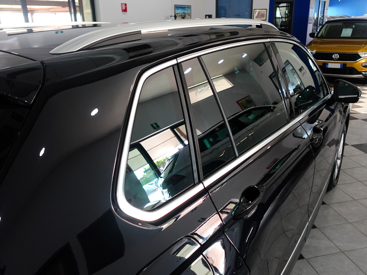 Volkswagen Tiguan 2.0 tdi Business 150cv - Immagine 9