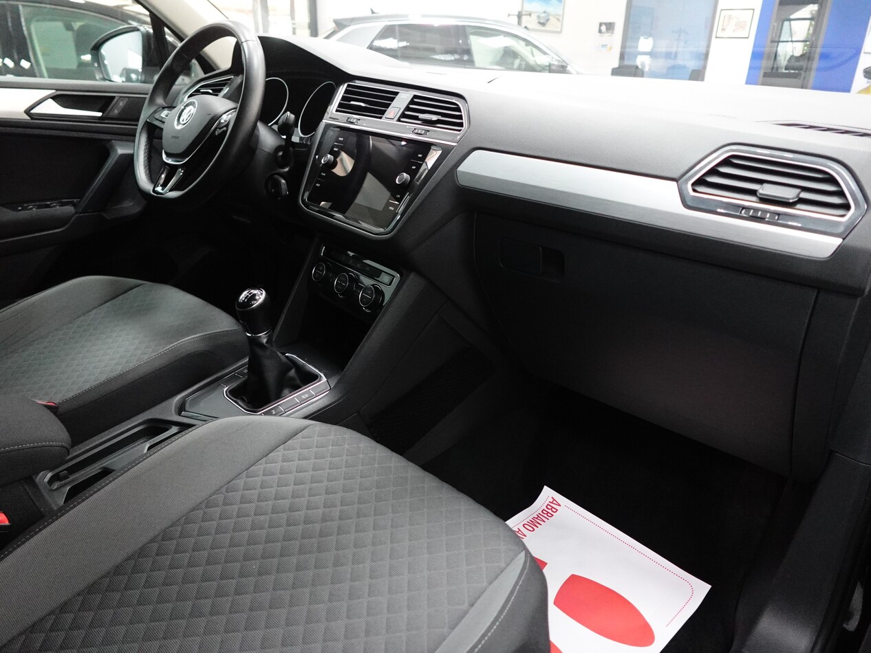 Volkswagen Tiguan 2.0 tdi Business 150cv - Immagine 25