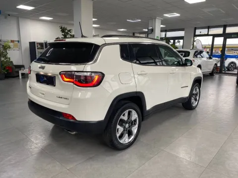 Jeep Compass 2.0 mjt Limited 4wd 140cv auto - Immagine 6