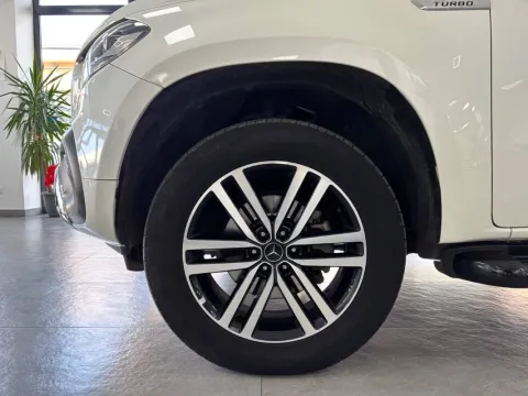 Mercedes X 350 d Progressive 4matic auto - Immagine 10
