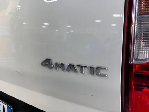 Mercedes X 350 d Progressive 4matic auto - Immagine 12