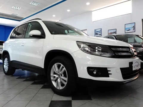 Volkswagen Tiguan 2.0 tdi bm Sport&Style 110cv E6 - Immagine 3