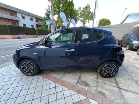 Lancia Ypsilon 1.2 Gold ecochic Gpl 69cv my19 - Immagine 2