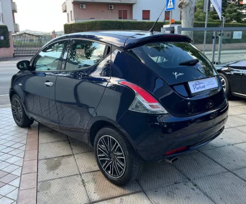 Lancia Ypsilon 1.2 Gold ecochic Gpl 69cv my19 - Immagine 3